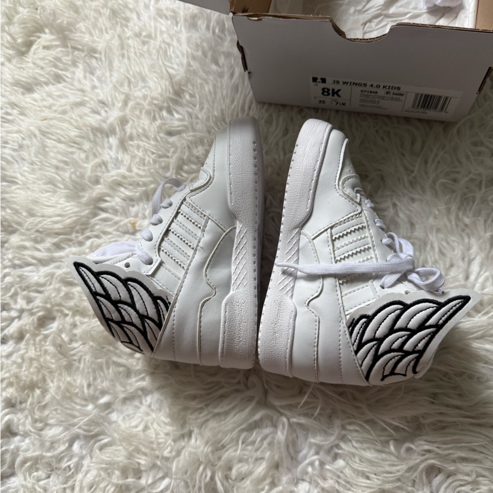 White Sneakers with Wing Design - Picture 6 of 9